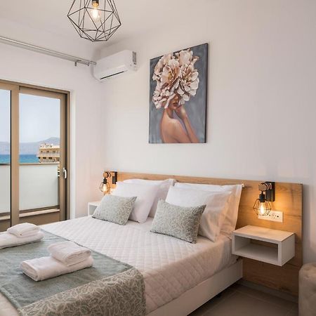 Indigo Blue Seaside Deluxe Apartments Kíssamos Exterior foto